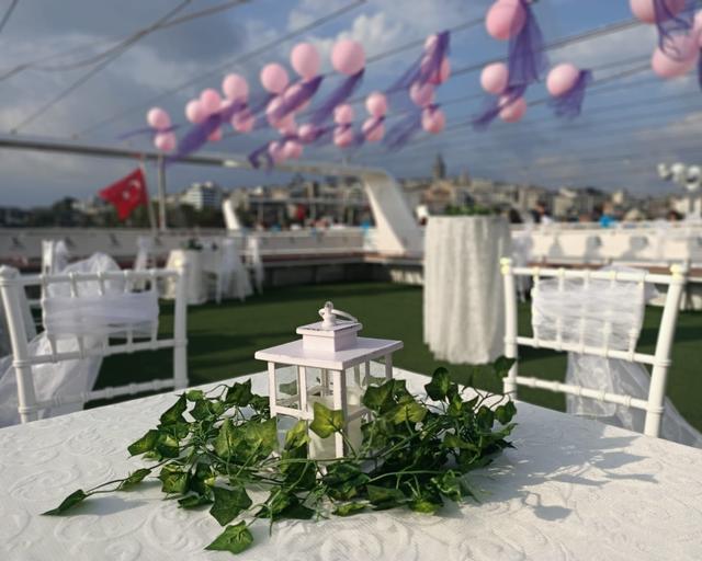 INVITATION_BOAT