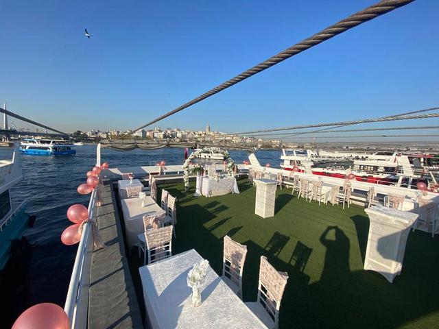 INVITATION_BOAT
