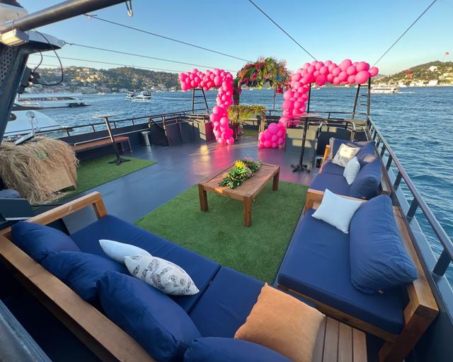 INVITATION_BOAT