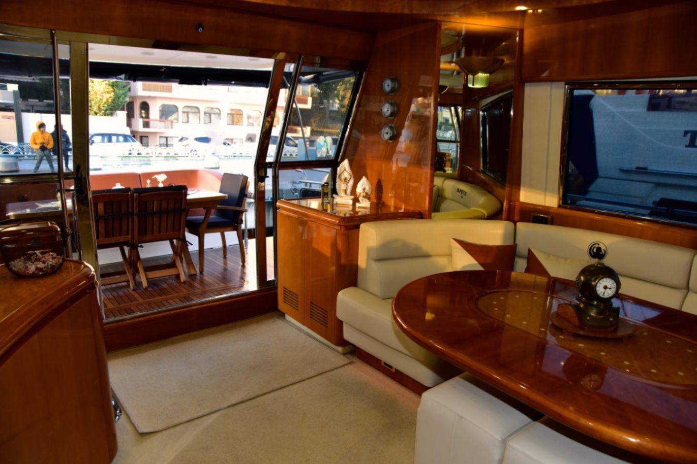 Azimut 65 Fly 22m Motor Yacht-10