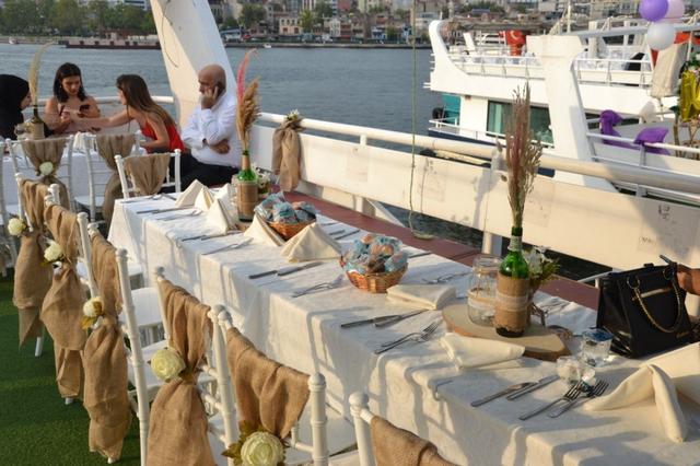 INVITATION_BOAT