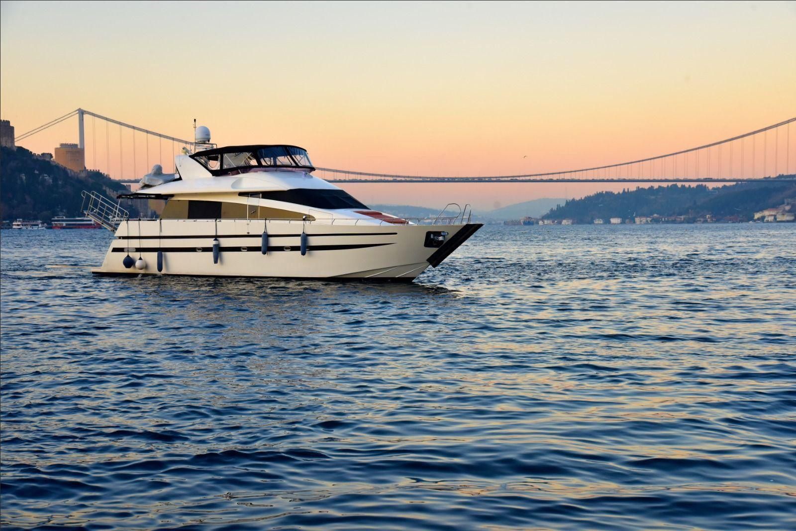 Azimut 65 Fly 22m Motor Yacht-14