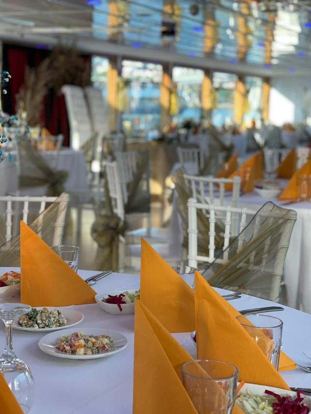 INVITATION_BOAT