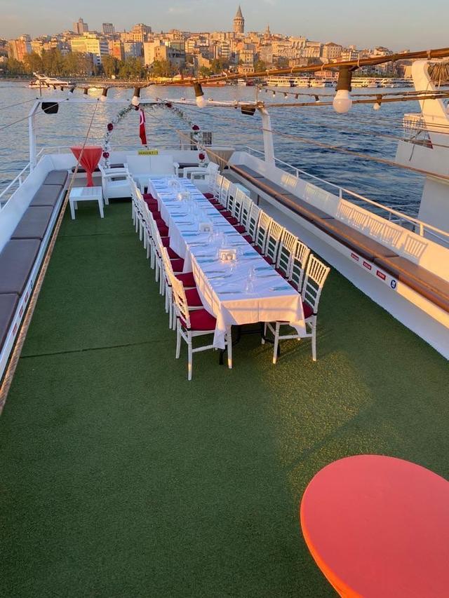 INVITATION_BOAT