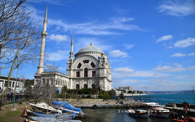 Dolmabahce Mosque Guide